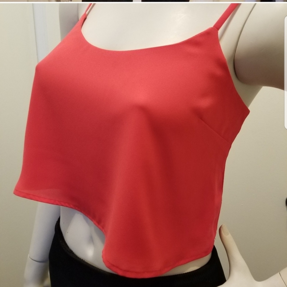 Express Crop Top - Picture 2 of 5